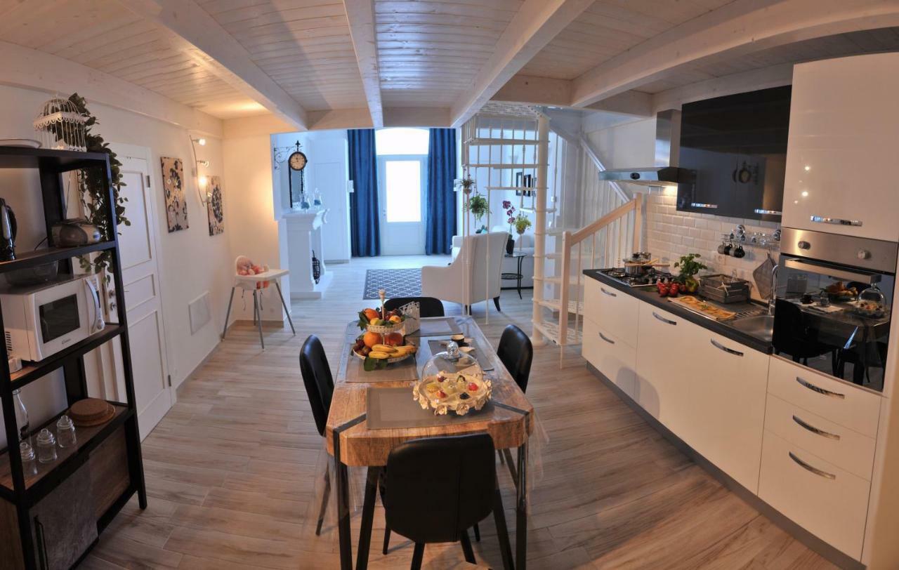 Casa Tra Borgo E Mare Villa Monopoli Luaran gambar